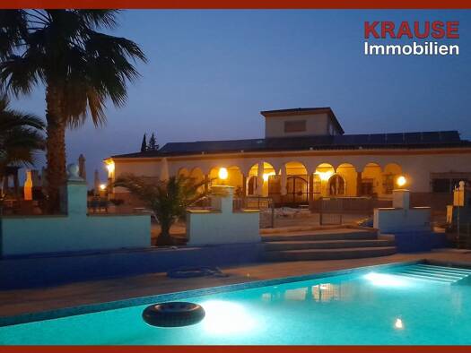 Villa zum Kauf provisionsfrei 520.000 € 5 Zimmer 350 m² 40.000 m² Grundstück frei ab sofort Lora del Río 41440