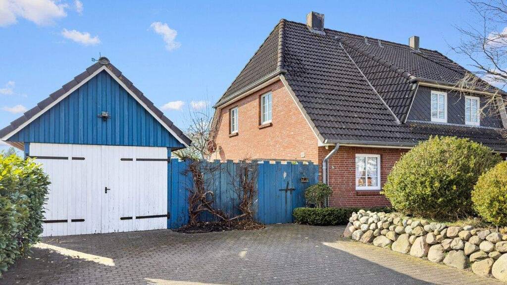 Doppelhaushälfte zum Kauf 299.000 € 4 Zimmer 111 m² 419 m² Grundstück Süderlügum 25923