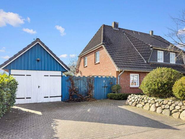 Doppelhaushälfte zum Kauf 260.000 € 4 Zimmer 111 m² 419 m² Grundstück Süderlügum 25923