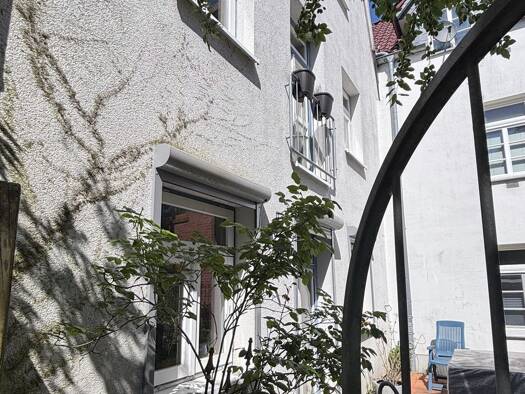 Gewerbeobjekt zum Kauf als Kapitalanlage geeignet 299.000 € 8 Zimmer 198 m² 136 m² Grundstück Rendsburg 24768
