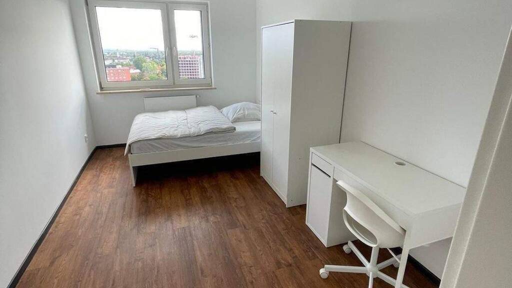 Wohnung zur Miete 450 € 12 m² 5. Geschoss frei ab sofort Bucher Str. 78 St Johannis Nürnberg 90408