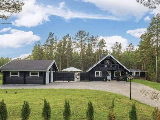 Einfamilienhaus zum Kauf provisionsfrei 560.000 € 3,5 Zimmer 98 m² 2.055 m² Grundstück frei ab sofort Söderhamn 82630