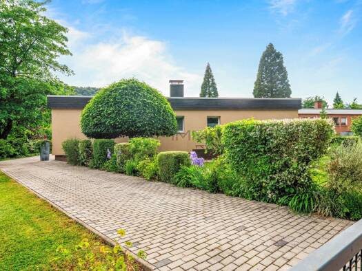 Einfamilienhaus zum Kauf 490.000 € 3 Zimmer 100 m² 1.323 m² Grundstück Schlossstraße 18 Bollendorf Bollendorf 54669