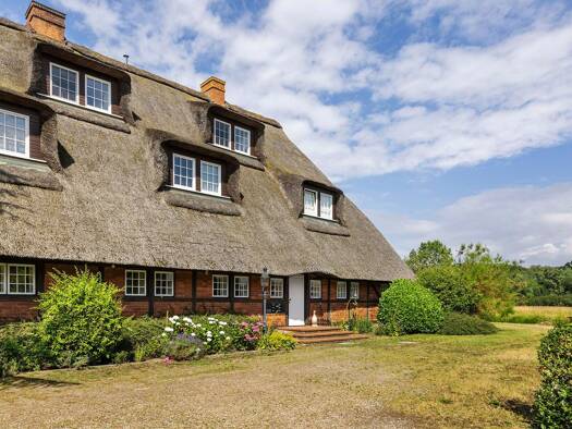 Wohnung zur Miete 1.500 € 2 Zimmer 103 m² Geschoss EG/3 frei ab 01.03.2026 Travemünde Lübeck 23570