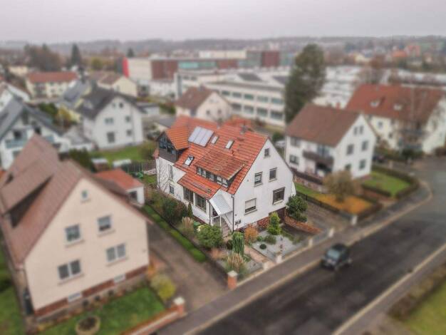 Haus zum Kauf 385.000 € 13 Zimmer 290 m² 510 m² Grundstück frei ab 01.03.2026 Sonnefeld 96242