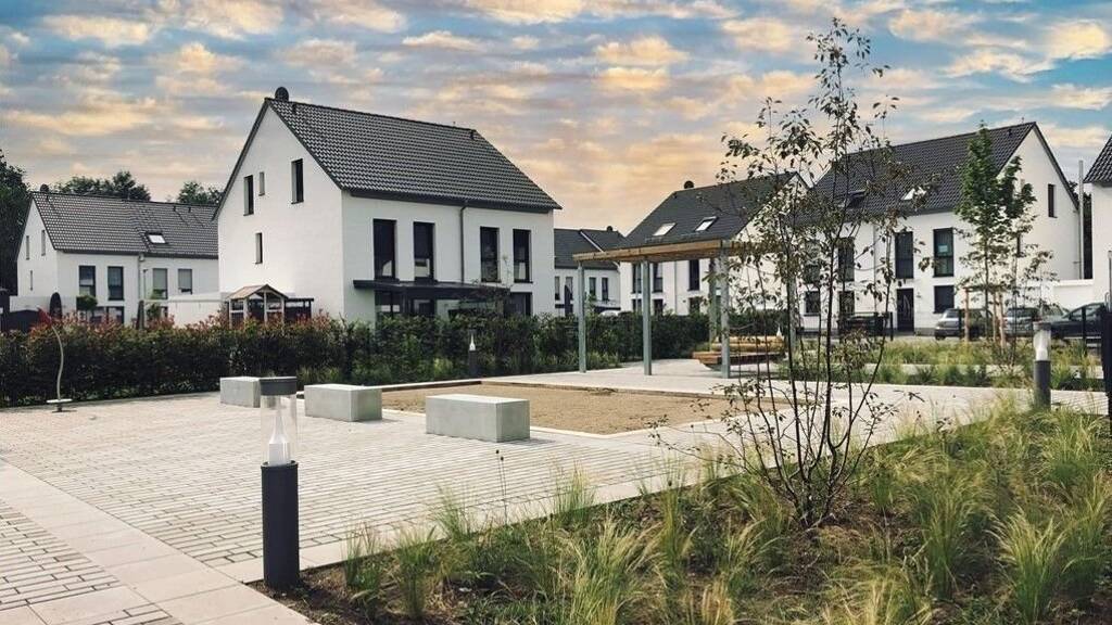 Doppelhaushälfte zum Kauf - Erstbezug provisionsfrei 699.900 € 5 Zimmer 142 m² 205 m² Grundstück frei ab sofort Kleine Dresdener Straße Wehen Taunusstein 65232