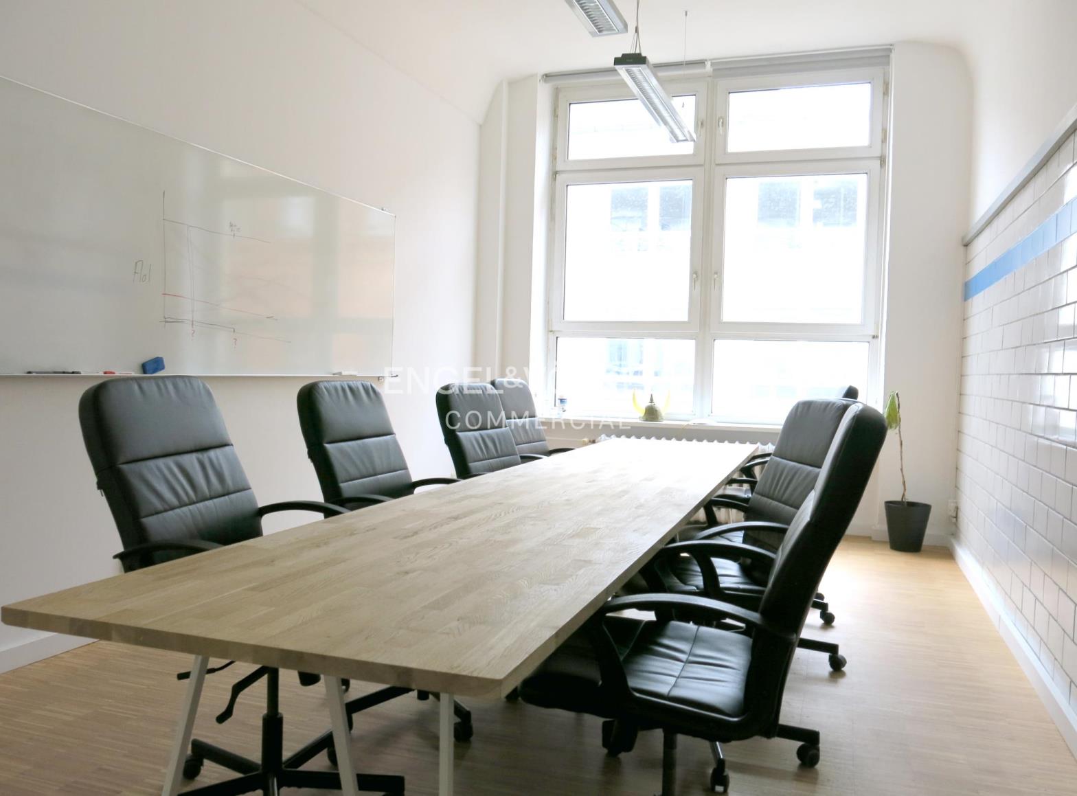 Büro-/Praxisfläche zur Miete 25 € 805,7 m²<br/>Bürofläche ab 805,7 m²<br/>Teilbarkeit Kreuzberg Berlin 10963