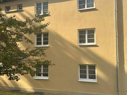 Wohnung zum Kauf 31.000 € 3 Zimmer 62,8 m² 1. Geschoss Reusa Plauen 08529