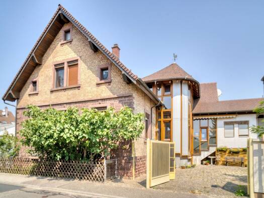 Mehrfamilienhaus zum Kauf 10 Zimmer 256 m² 412 m² Grundstück Blankenloch Stutensee 76297
