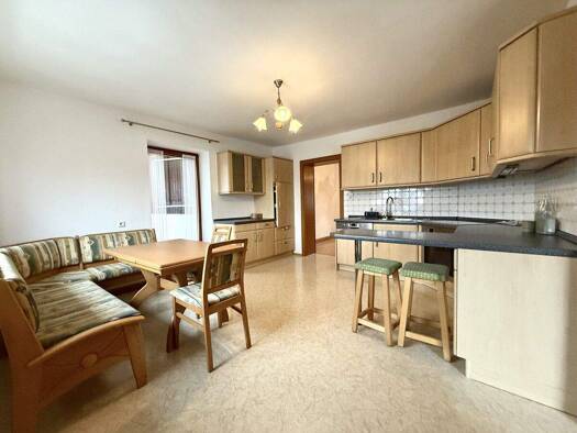 Wohnung zur Miete 750 € 3 Zimmer 90 m² Sünching 93104