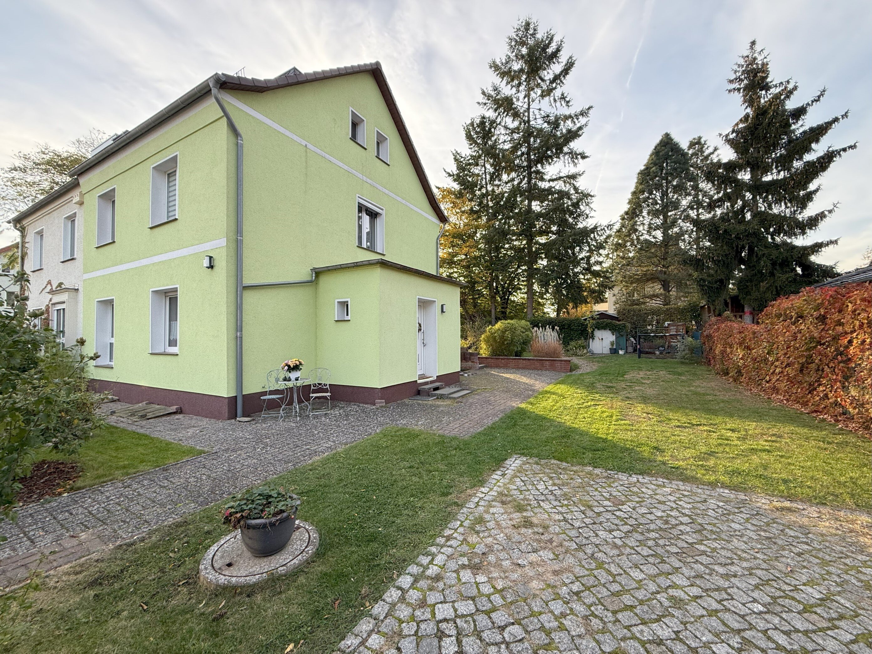 Haus zum Kauf 469.000 € 5 Zimmer 122 m²<br/>Wohnfläche 435 m²<br/>Grundstück Strausberg Strausberg 15344