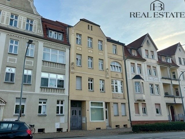 Wohnung zur Miete 585 € 3 Zimmer 90 m²<br/>Wohnfläche 3.<br/>Geschoss ab sofort<br/>Verfügbarkeit Südwall 37 Stendal Stendal 39576