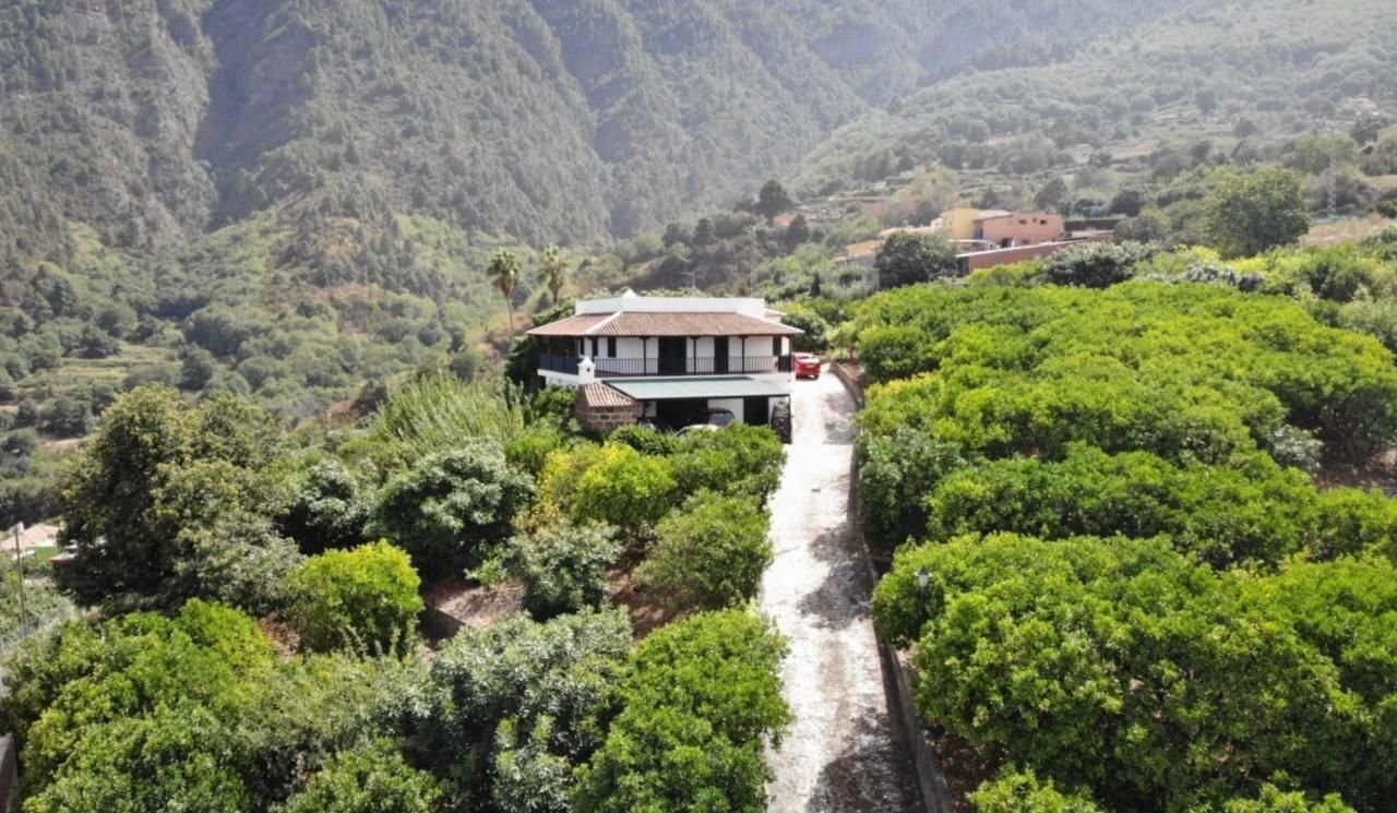 Haus zum Kauf 580.000 € 4 Zimmer 222 m²<br/>Wohnfläche 10.000 m²<br/>Grundstück La Orotava, Teneriffa