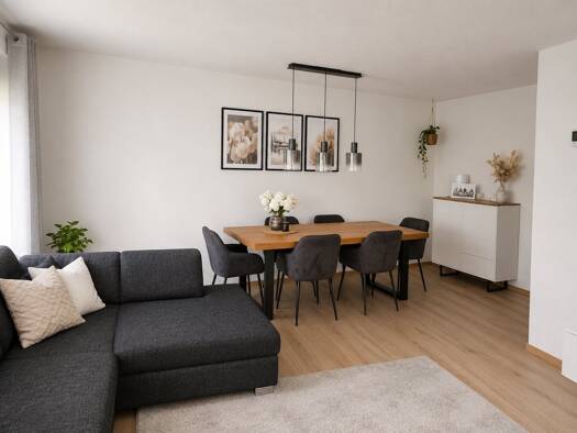 Wohnung zur Miete 950 € 4,5 Zimmer 84 m² Geschoss 1/3 frei ab 01.11.2026 Holzhausen Sulz am Neckar 72172