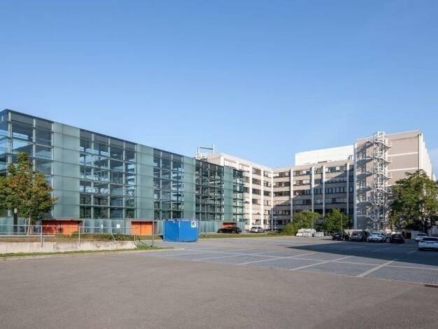 Büro zur Miete provisionsfrei 10,50 € 2.277 m² Bürofläche teilbar ab 286 m² Ost Sindelfingen 71065