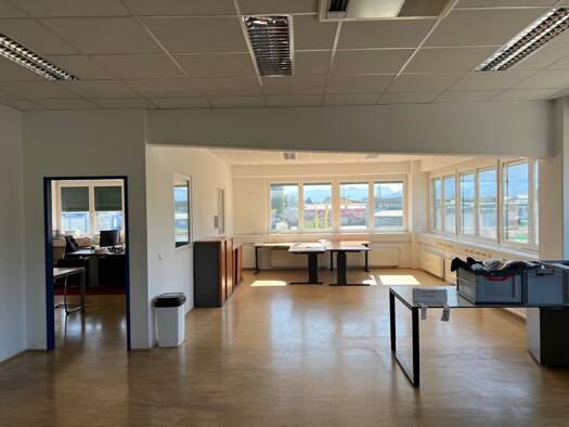Büro zur Miete 1.590 € 140 m² Bürofläche Wals-Siezenheim 5071