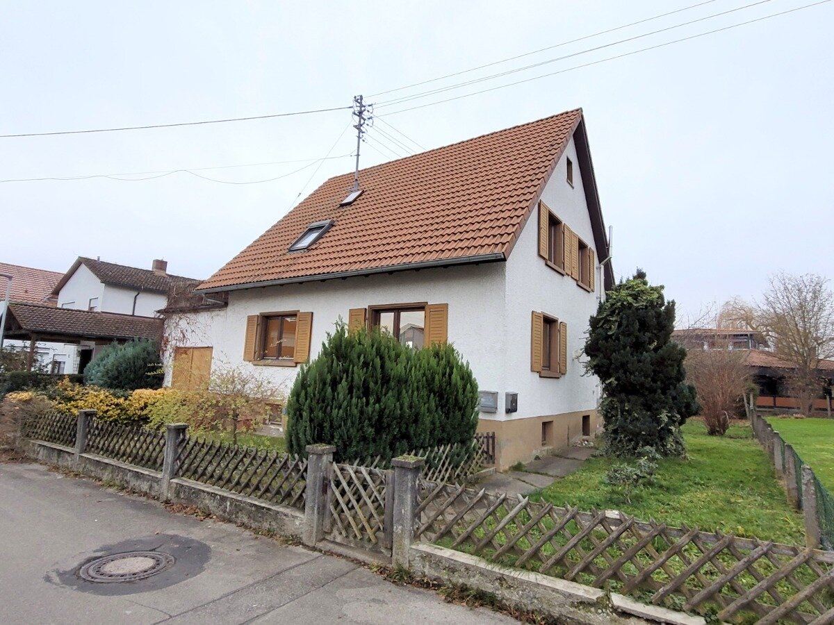 Mehrfamilienhaus zum Kauf 449.900 € 5,5 Zimmer 141 m²<br/>Wohnfläche 667 m²<br/>Grundstück Owingen Owingen 88696