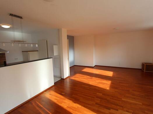 Wohnung zum Kauf provisionsfrei 410.000 € 2 Zimmer 93 m² 1. Geschoss frei ab sofort Flughafenstraße 6 c Niederrad Frankfurt am Main 60528