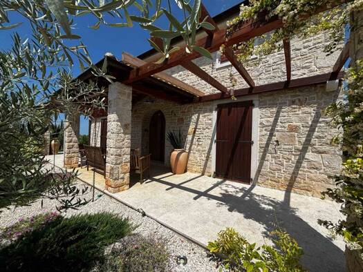 Einfamilienhaus zum Kauf 699.000 € 4 Zimmer 592 m² Grundstück Kaštelir 52464