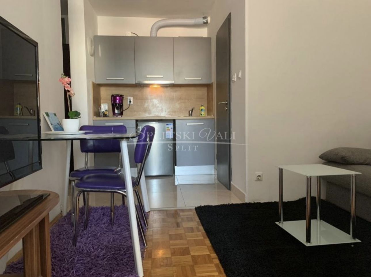 Wohnung zur Miete 500 € 1 Zimmer 35 m²<br/>Wohnfläche 7.<br/>Geschoss Brodarica