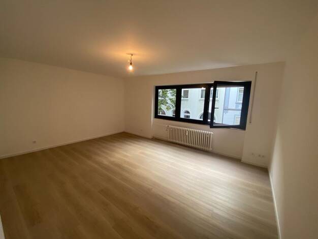 Wohnung zum Kauf provisionsfrei 99.000 € 1 Zimmer 28 m² Geschoss 1/4 Opladen Leverkusen 51379