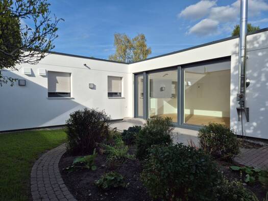 Einfamilienhaus zur Miete 2.650 € 5 Zimmer 140 m² 350 m² Grundstück frei ab sofort Spickel Augsburg 86161