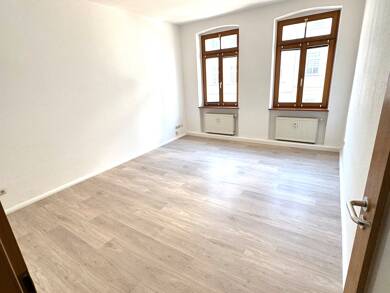 Wohnung zur Miete 259 € 2 Zimmer 47 m² 1. Geschoss frei ab sofort Ostviertel Gera 07545