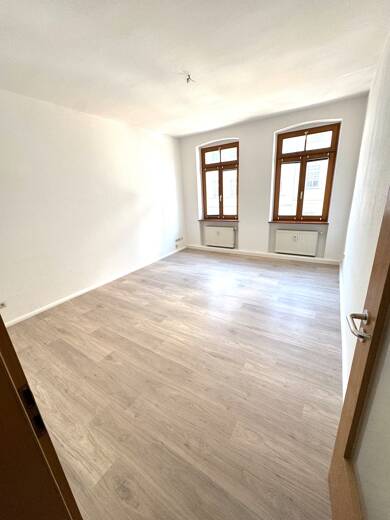 Wohnung zur Miete 259 € 2 Zimmer 47 m² 1. Geschoss frei ab sofort Ostviertel Gera 07545