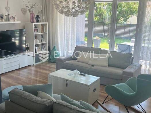 Einfamilienhaus zur Miete - Erstbezug 2.200 € 5 Zimmer 280 m² Dugo Selo - Centar Dugo Selo 10370