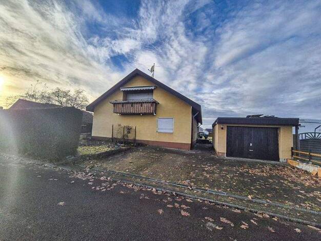 Einfamilienhaus zum Kauf 9 Zimmer 219,6 m² 727 m² Grundstück Alfdorf 73553