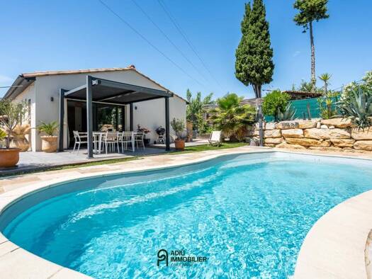 Haus zum Kauf 415.000 € 90 m² 645 m² Grundstück Centre Est Uzès 30700