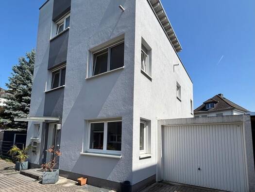 Einfamilienhaus zur Miete 2.600 € 5 Zimmer 167 m² 330 m² Grundstück frei ab sofort Bieber Offenbach am Main 63073
