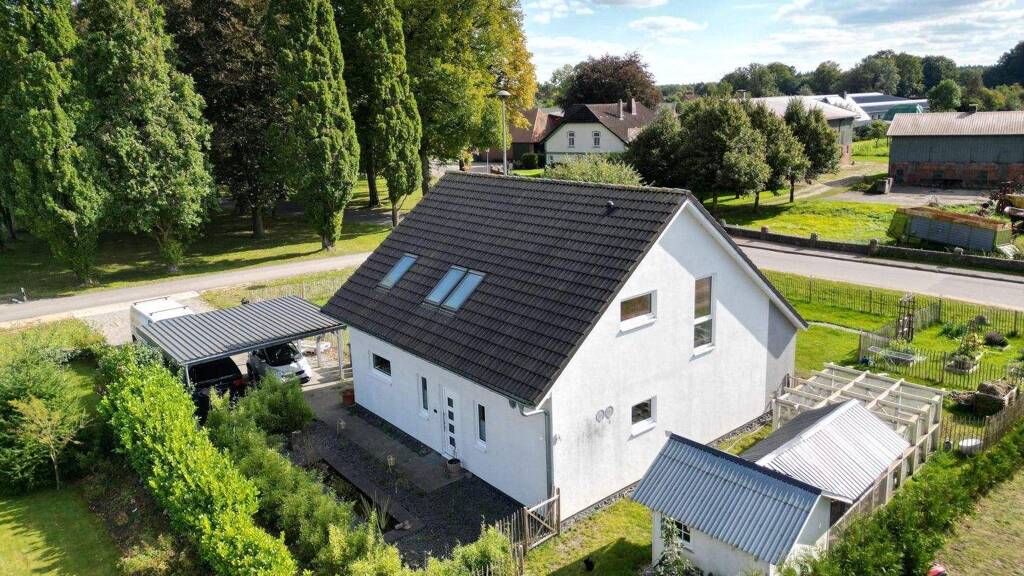 Einfamilienhaus zum Kauf 479.000 € 5 Zimmer 145,1 m² 823 m² Grundstück Gönnebek 24610