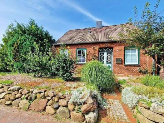 Einfamilienhaus zum Kauf 149.000 € 3 Zimmer 65 m² 523 m² Grundstück Viöl 25884