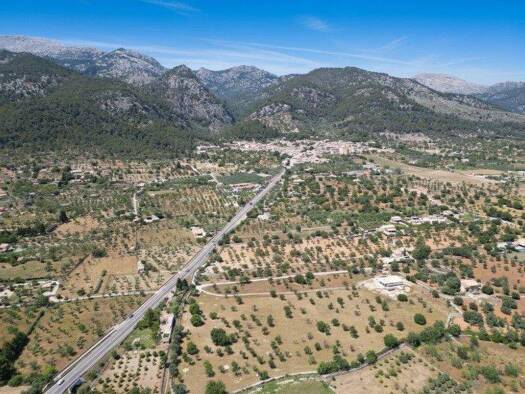 Landhaus zum Kauf 3.400.000 € 4 Zimmer 300 m² 25.000 m² Grundstück Selva 07313