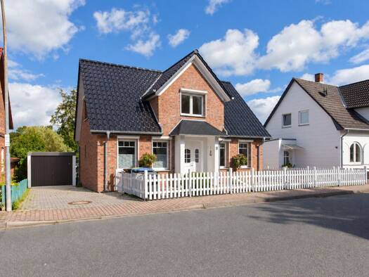 Einfamilienhaus zur Miete 1.350 € 4 Zimmer 100,8 m² 646 m² Grundstück frei ab 01.11.2026 Karby 24398