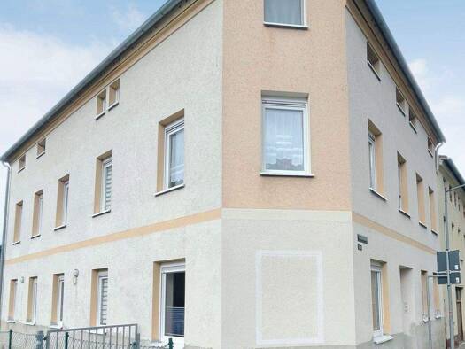 Mehrfamilienhaus zum Kauf als Kapitalanlage geeignet 298.500 € 10 Zimmer 274 m² Meerane 08393