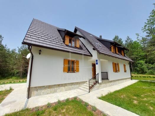 Mehrfamilienhaus zum Kauf 400.000 € 6 Zimmer 265 m² 1.000 m² Grundstück Rudanovac