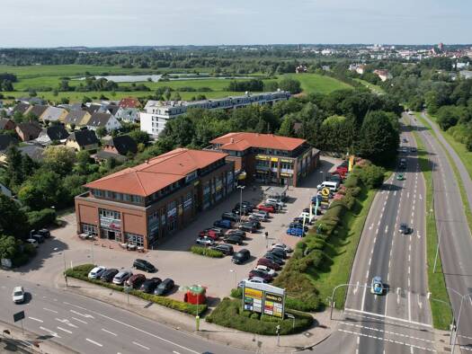 Büro zur Miete 5.000 € 500 m² Bürofläche teilbar ab 250 m² Brinckmansdorf Mitte 18055