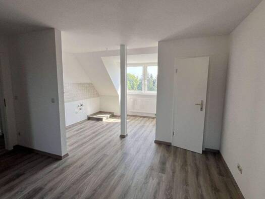 Wohnung zur Miete 430 € 2 Zimmer 54 m² 3. Geschoss Neukirchen BORNA-Neukirchen 04552