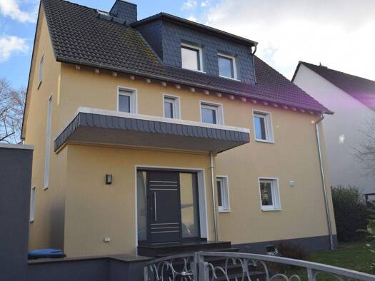 Einfamilienhaus zur Miete 3.400 € 9 Zimmer 205 m² 650 m² Grundstück Dreieichenhain Dreieich / Dreieichenhain 63303