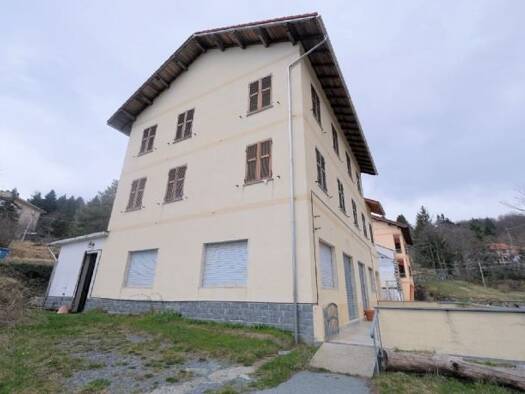 Hotel zum Kauf 90.000 € 20 Zimmer 550 m² Gastrofläche 800 m² Grundstück Savone 17048