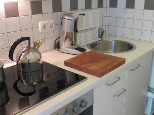 Wohnung zur Miete 925 € 1 Zimmer 38 m² Geschoss EG/3 frei ab 01.04.2026 Rissener Landstraße 19 Blankenese Hamburg 22587