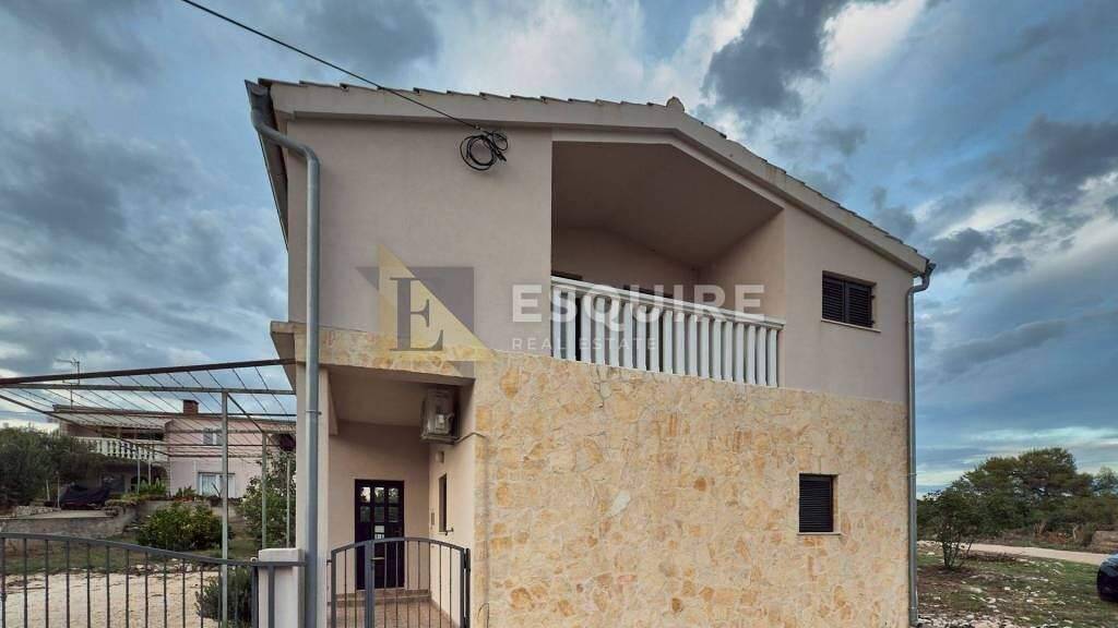 Haus zum Kauf 385.000 € 4 Zimmer 165 m² Sveti Filip i Jakov, Sveti Filip I Jakov Sveti Filip i Jakov