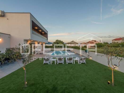 Haus zum Kauf 1.147.000 € 5 Zimmer 181 m² Kastela