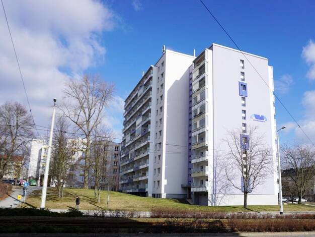 Studio zur Miete 227 € 1 Zimmer 35,7 m² 9. Geschoss August-Bebel-Straße 1 Stadtmitte Plauen 08525
