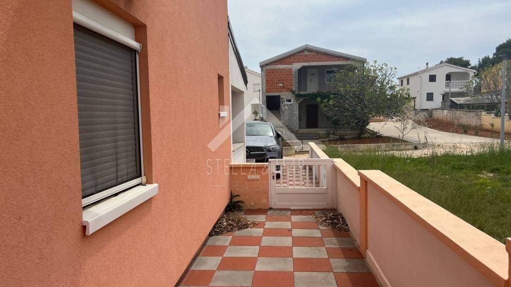 Wohnung zum Kauf 230.000 € 4 Zimmer 100 m² 1. Geschoss Vir