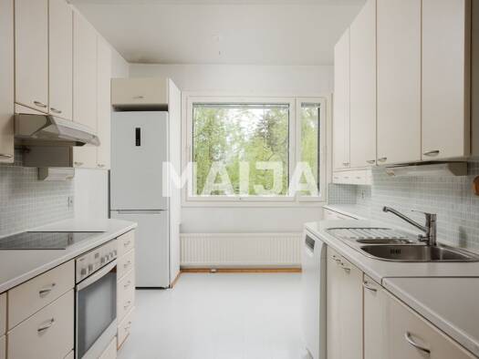 Wohnung zum Kauf 98.000 € 3 Zimmer 73 m² 3. Geschoss Tyyppäläntie 9 Jyväskylä 40250