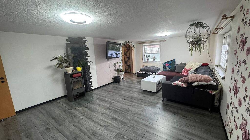 Einfamilienhaus zum Kauf 585.000 € 8 Zimmer 232 m² 995 m² Grundstück frei ab sofort Betzenweiler 88422