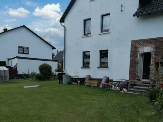 Einfamilienhaus zum Kauf provisionsfrei 199.000 € 5 Zimmer 120 m² 1.700 m² Grundstück Weiherstraße 8 Nauroth 57583